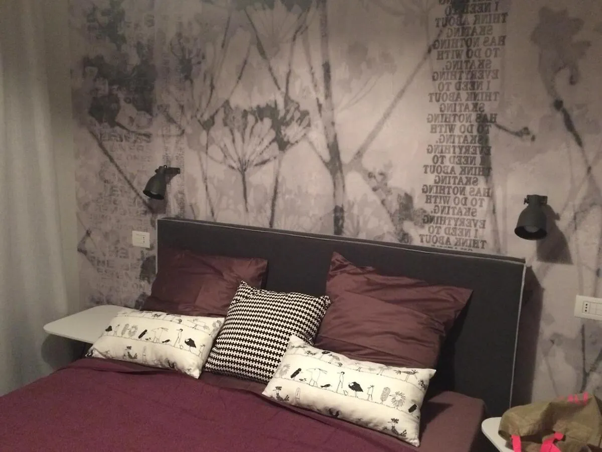 Cozy Apartment In Paolo Sarpi With Balcony ميلان إيطاليا