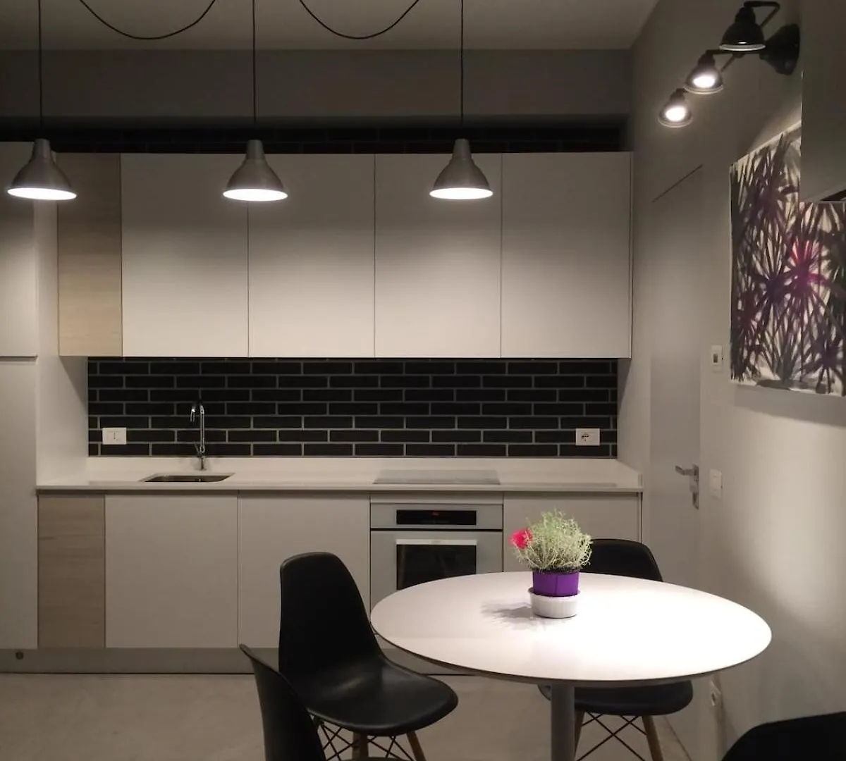 Cozy Apartment In Paolo Sarpi With Balcony ميلان